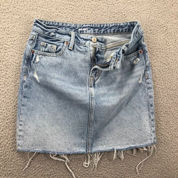 OLD NAVY Womens Size 2 Mid Rise Light Distressed Denim Cut Off Mini Jean Skirt - Picture 4 of 12